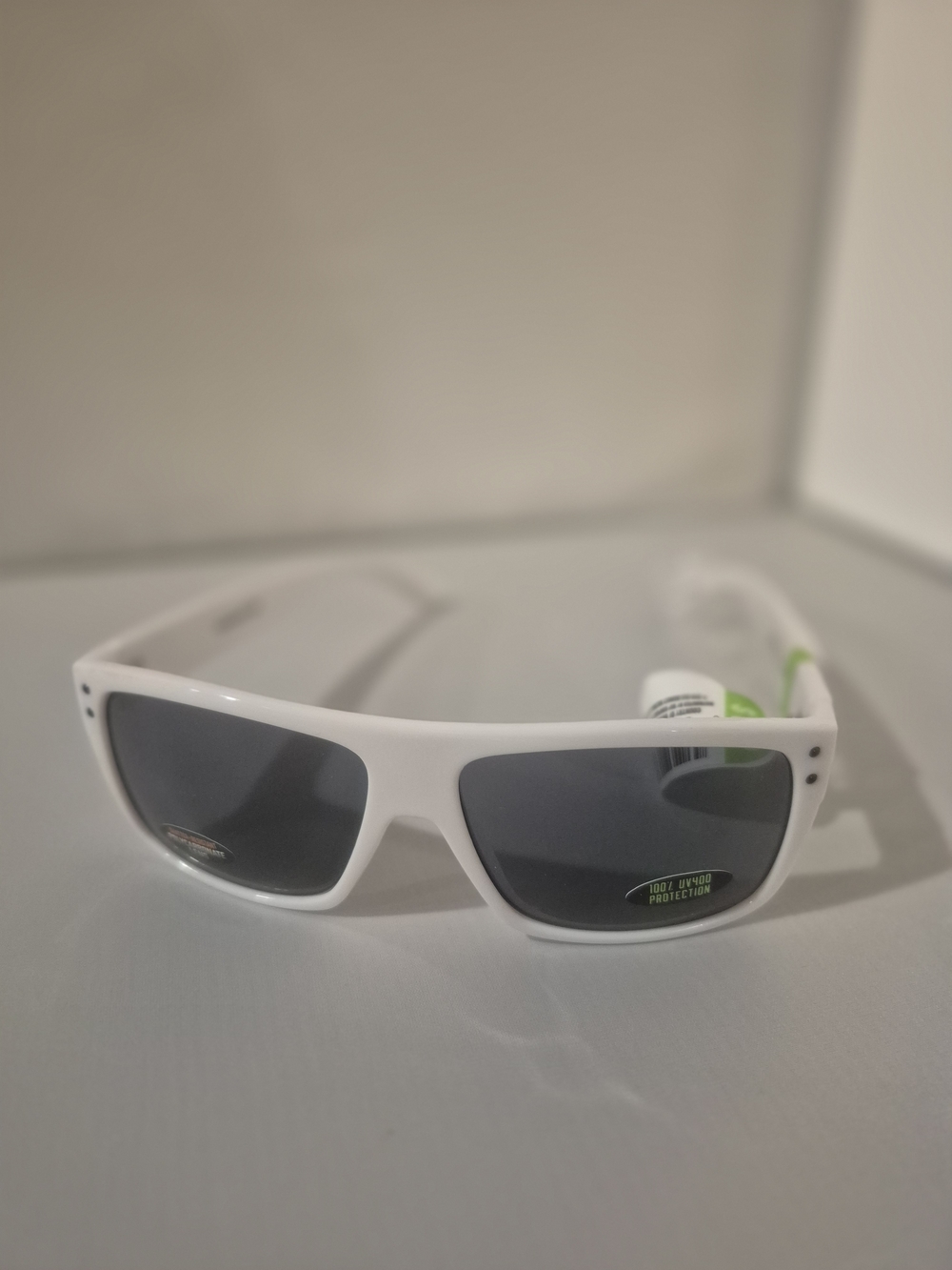New Unisex White Gas Monkey Sunglasses 100% UV400. New With Tags.